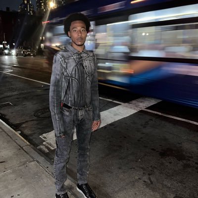 Kingguddah11's profile picture. There’s only one King in this Monarchy!