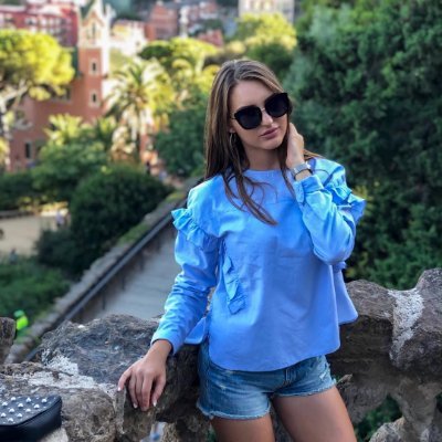 Elina61l's profile picture. 