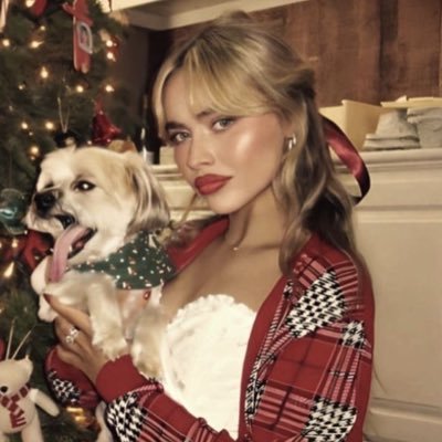 mebsweets's profile picture. i know i should be bitter but baby right now i'm bittersweet . ݁𝜗𝜚.