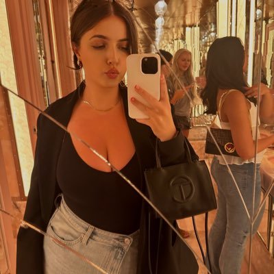 vxoxaaa's profile picture. 