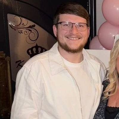 AidanStrong73's profile picture. Sunlun🔴⚪