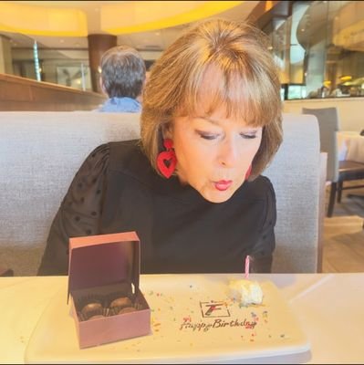 Burledine's profile picture. 