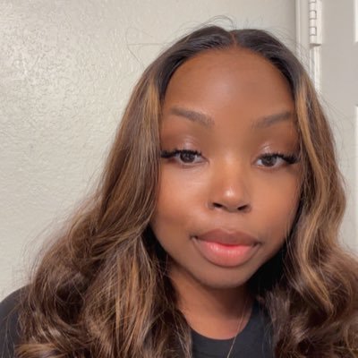 lexusbee__'s profile picture. disgruntled bama fan. GaSouthern Alumna. LU MEd. HER.