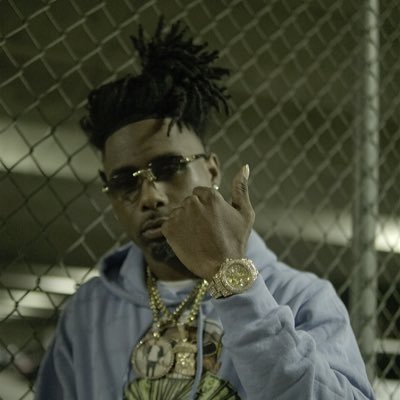 BankTellaDT's profile picture. If You Ain’t Counting Money What You Doing ? 🤔 “COUNTING MONEY ENT” ‼️💚💰💰