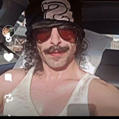 AhmedAl08143156's profile picture. تذكر أنه جل جلاله يحب التوابين 💙 لـيتني أعـود طفـلاً بريئاً أكبر همومي تافهه....❤️