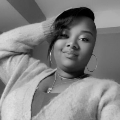 _Elle__L's profile picture. A Jolly Rancher 🧑‍🧑‍🧒‍🧒👩🏽‍⚕️👑🍷