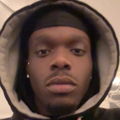 WayneAlmightyy's profile picture. 🧙🏾‍♂️walking chimney #HOTBOXotw