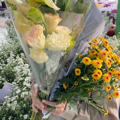 muandzzz's profile picture. kadang baking, kadang masak, kadang berkebun, kadang baca, kadang sambat ✨ lagi belajar memasak ulang dari buku resep Mustikarasa 🥘👩‍🍳