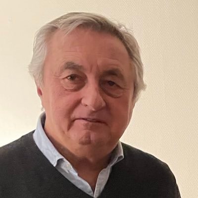 cachila's profile picture. abogado, Embajador