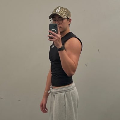 kevc0le's profile picture. just a boy // 🇨🇳🇵🇭