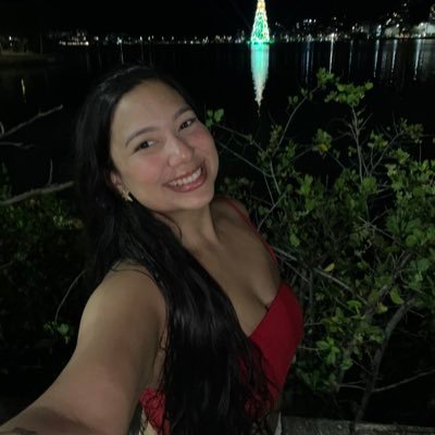 nicolyamr's profile picture. 26 • Geminiana ♊️