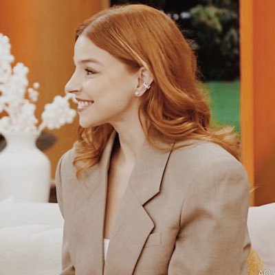 itxcwrlas's profile picture. in love w/ giovanna antonelli.🧡