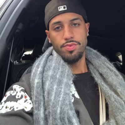 1105Ryan's profile picture. 444.