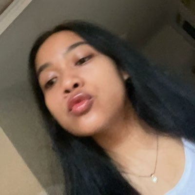 naayayshl's profile picture. 