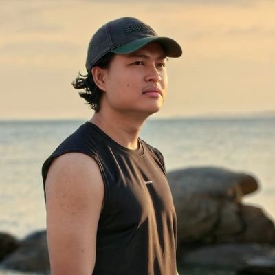 _naijab's profile picture. Just a lonely man likes coding - #java #spring #kotlin #go #reactjs #iOS #swift #flutter #linux ; blue sky: @naijab.com ; mastodon: @naijab@mas.to