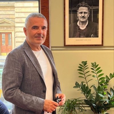 davidschoo's profile picture. https://t.co/RxvPGjmK9r