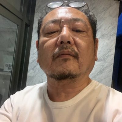 RyouichiKaza's profile picture. どこにでもいる馬の骨です。人の考え方や哲学に興味があります。といっても勉強はしていません。
ちょっと変わってます