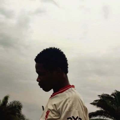 Bryt009's profile picture. CR7🐐|| MUN || HONEST FOOTBALL FAN || LAW STUDENT || BASKETBALL LOVER
❤️❤️🏀