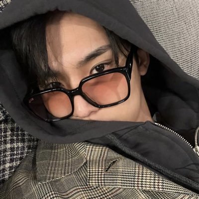 yxzsho's profile picture. — kung-chi-https://t.co/tWAMQ5K3Wz