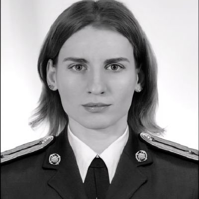 Lastivka2904's profile picture. Хай шлях — до раю, пекла чи полону —
усе пройди і винести зумій.