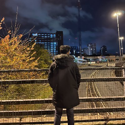 its_earthian's profile picture. 🥂✨