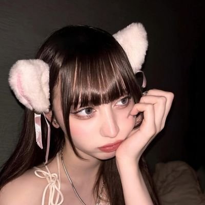 purely_maple's profile picture. 