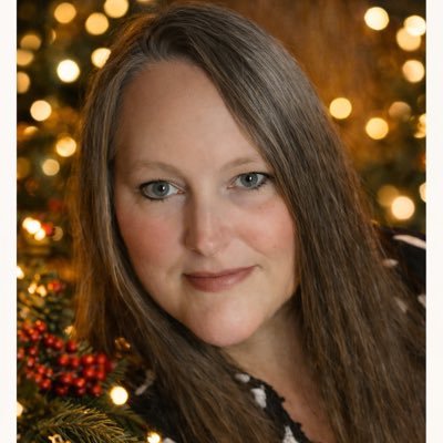 daniwhit52's profile picture. 