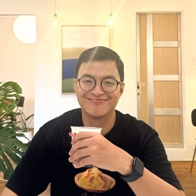 popomillan's profile picture. Trentahin. IG: @popomillan