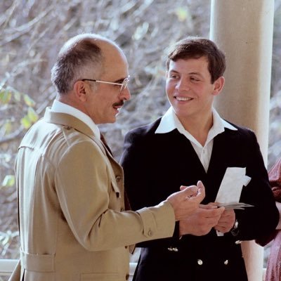 i6q67's profile picture. انا حُر .. وأفكاري مثل نفسّي الحُره 🪶.