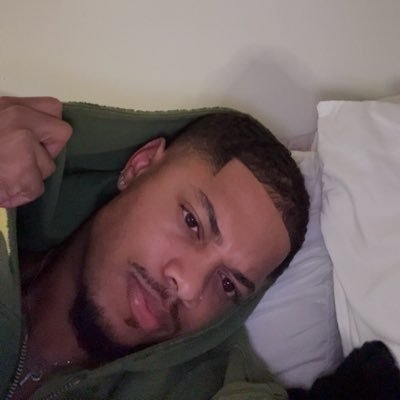 cinqweyvious's profile picture. your imaginary boyfriend 🫶🏽