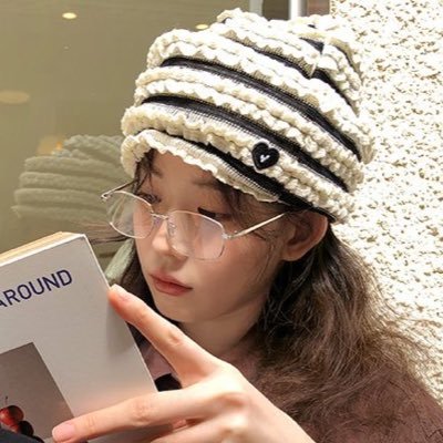 qbsolete's profile picture. How