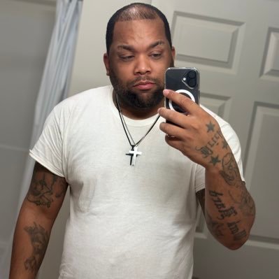 yrnjett's profile picture. God First 🙏🏼