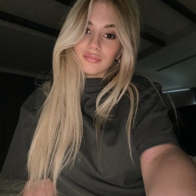 ReginaRoge29231's profile picture. yes ive one :) psych student, no unsolicited tips in dms