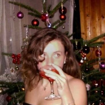 carpediemgii's profile picture. And I go back to December all the time ⛄️