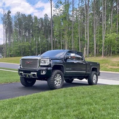 JayBrrrd173800's profile picture. 