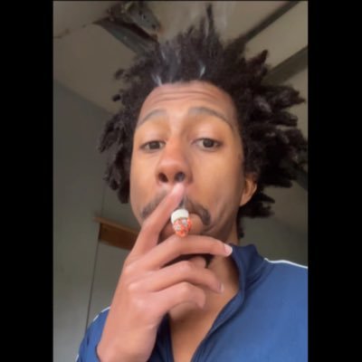 Scubaxxxx's profile picture. I reply here➡️https://t.co/8S7zCTtp1B 50% off😈