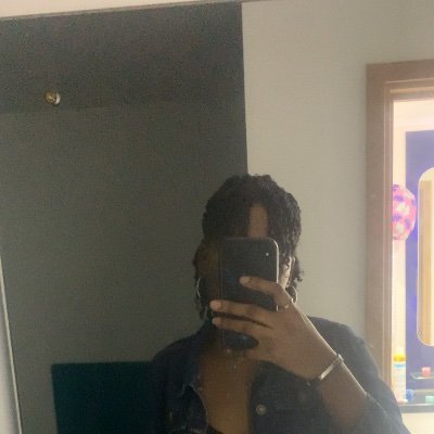 lady_catheryn's profile picture. Daydreamer.