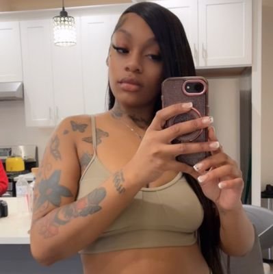 goddesslucy167's profile picture. sweet voice , dangerous mind. 
I take your money and your thoughts 
obey , spoil , repeat
findom brat