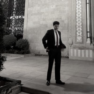 1arinf's profile picture. 