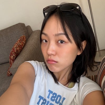 bdh_xi's profile picture. 🌏 모든걸 다하는 개발자/ 취미는 운동/ 좋아하는 건 향, 헬스/ 관심사는 Python/ 새로운 것을 늘 배우고 찾아다니는 그러한 사람