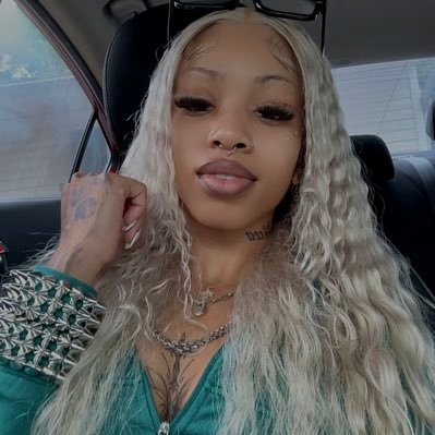 zhataeaa's profile picture. ig : zhataeaa