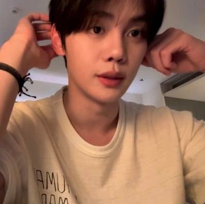 gyubuksl's profile picture. hello :3