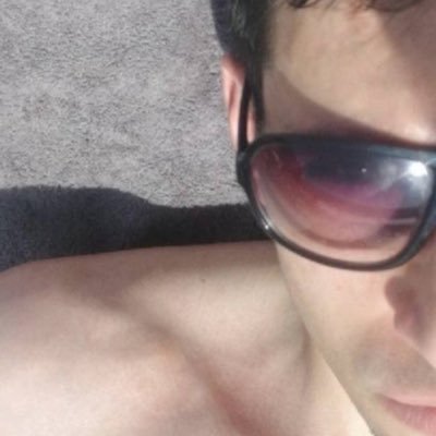 gonbrz's profile picture. Just me , Just thoughts , 🏳️‍🌈 | MINORS DO NOT INTERACT