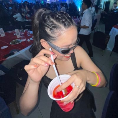 lvlyrctms's profile picture. ily, red!