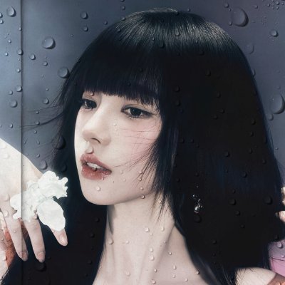 Keemabluu's profile picture. was @ keemacu — "Mayu biru." Ia adalah bias langit dalam jiwa: lembut bukan karena lemahnya, tapi karena hatinya setenang samudra. 🕊️