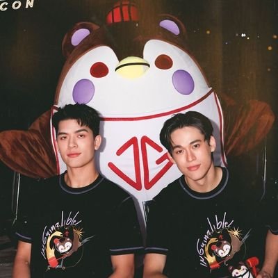 meowrithings's profile picture. ☆★ Hopefully wishing upon the stars that my pearl made fics could pour an ease to every souls as SeunGyul, PondPhuwin, JossGawin, n SkyNani did to mine.