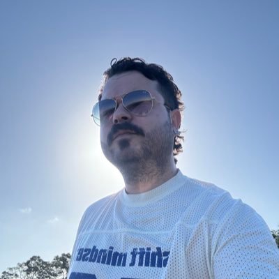 Ferchonce's profile picture. opiniones personales and whatever that means