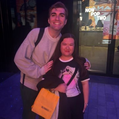 nickymetric's profile picture. 20 | 🇵🇭🇬🇧 | Constantly wishing I was at a drag show and that I was taller | priv: @rebiiirthangel