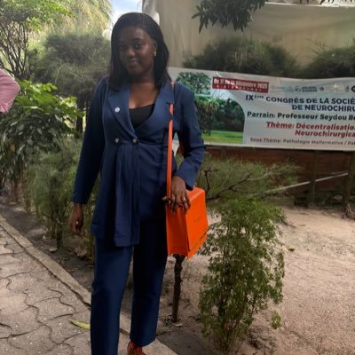 NdellaNgone's profile picture. Always Say Alhamdoulilah🙏🏽💕😌 #DocteurEnMédecine👩🏽‍⚕️ IG: di_ndella