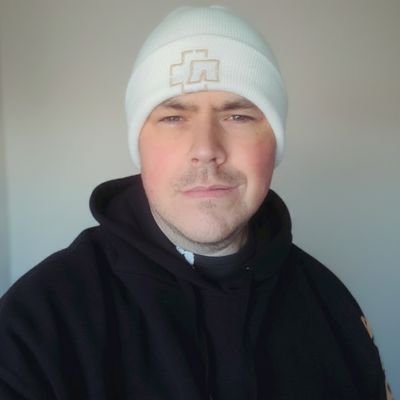 JuveMetal32's profile picture. Juventus Italian football ⚽ lover of metal, gaming playing the guitar and i used to have hair 😀